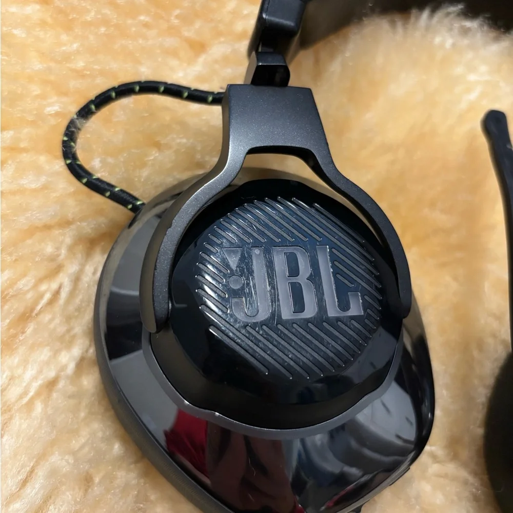 JBL Quantum 910 Black and Green Gaming Headset