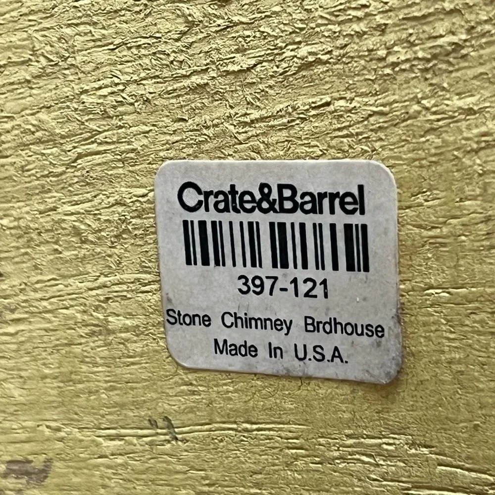 NWT crate & barrel stone chimney birdhouse. Great yellow wood & metal birdhouse