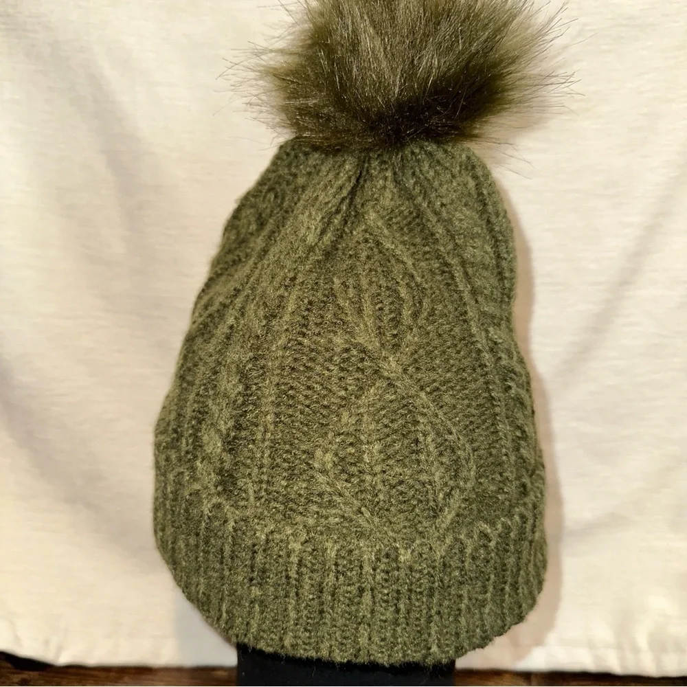 DSG hat girls