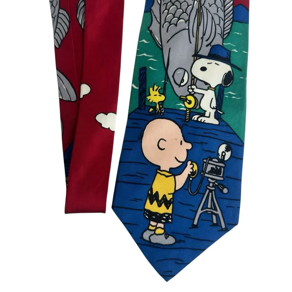 Peanuts Men's 100% Silk Necktie Worlds Greatest Fisherman Snoopy Charlie Brown