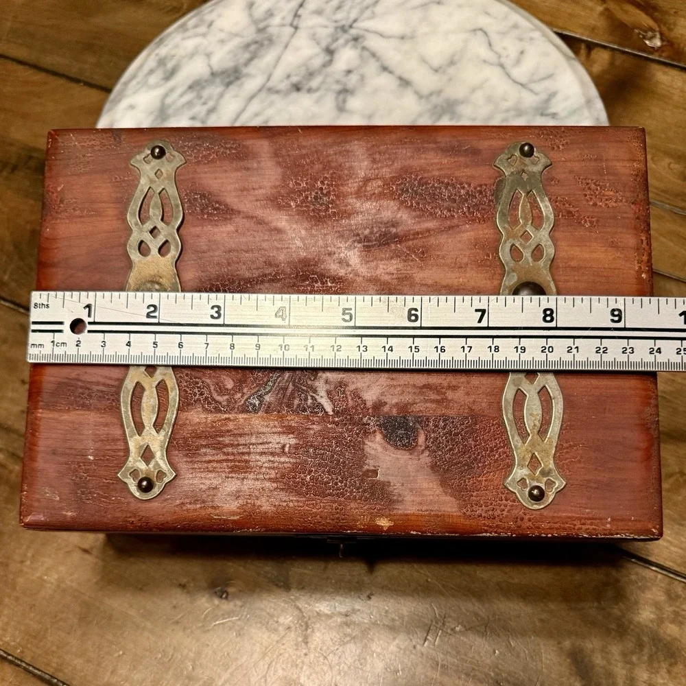 N/A vtg wooden