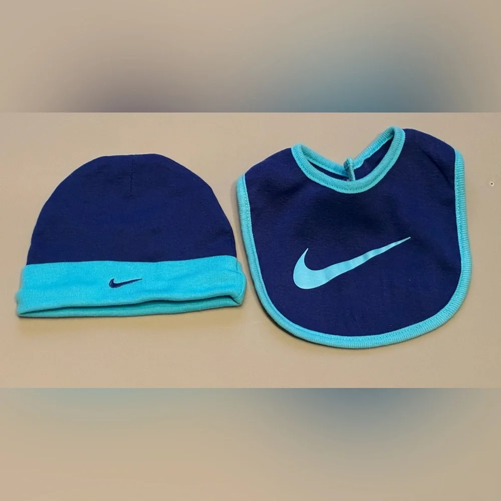 Nike Navy and Aqua Baby Bib and Beanie Set