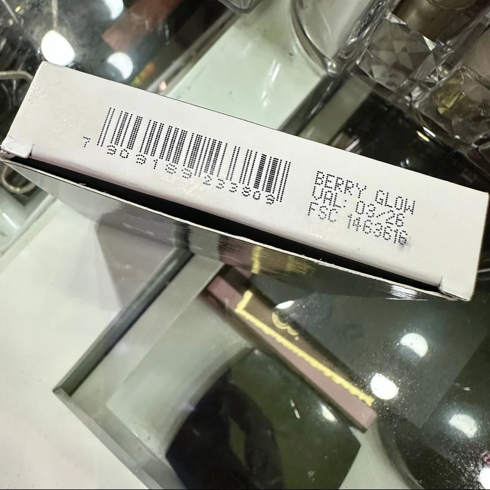 Avon shade berry