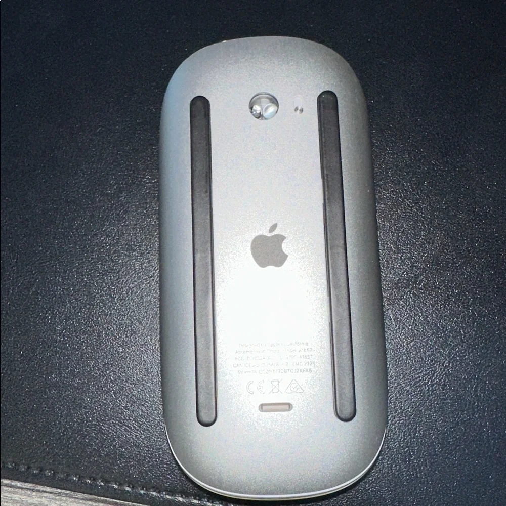 Apple reposhing this