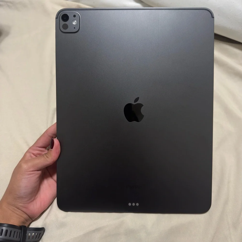 Apple sleek tablet