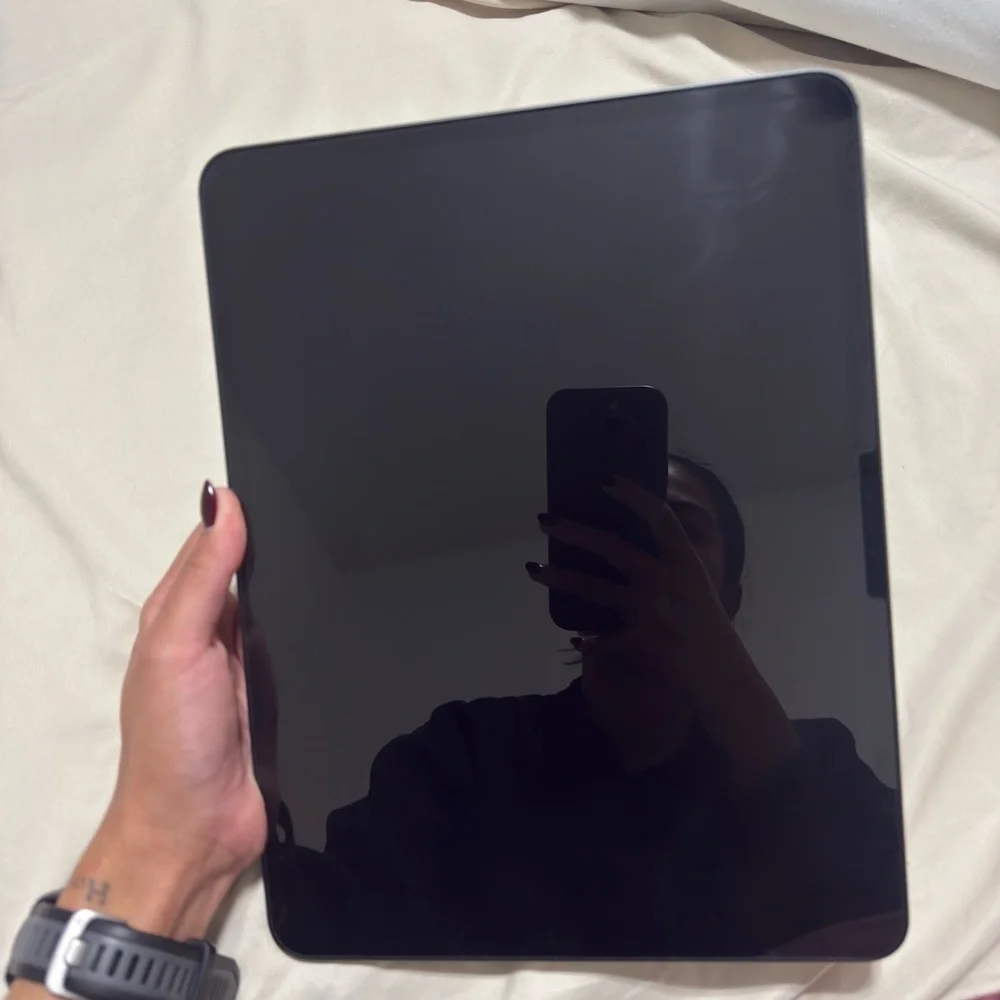 Apple sleek tablet