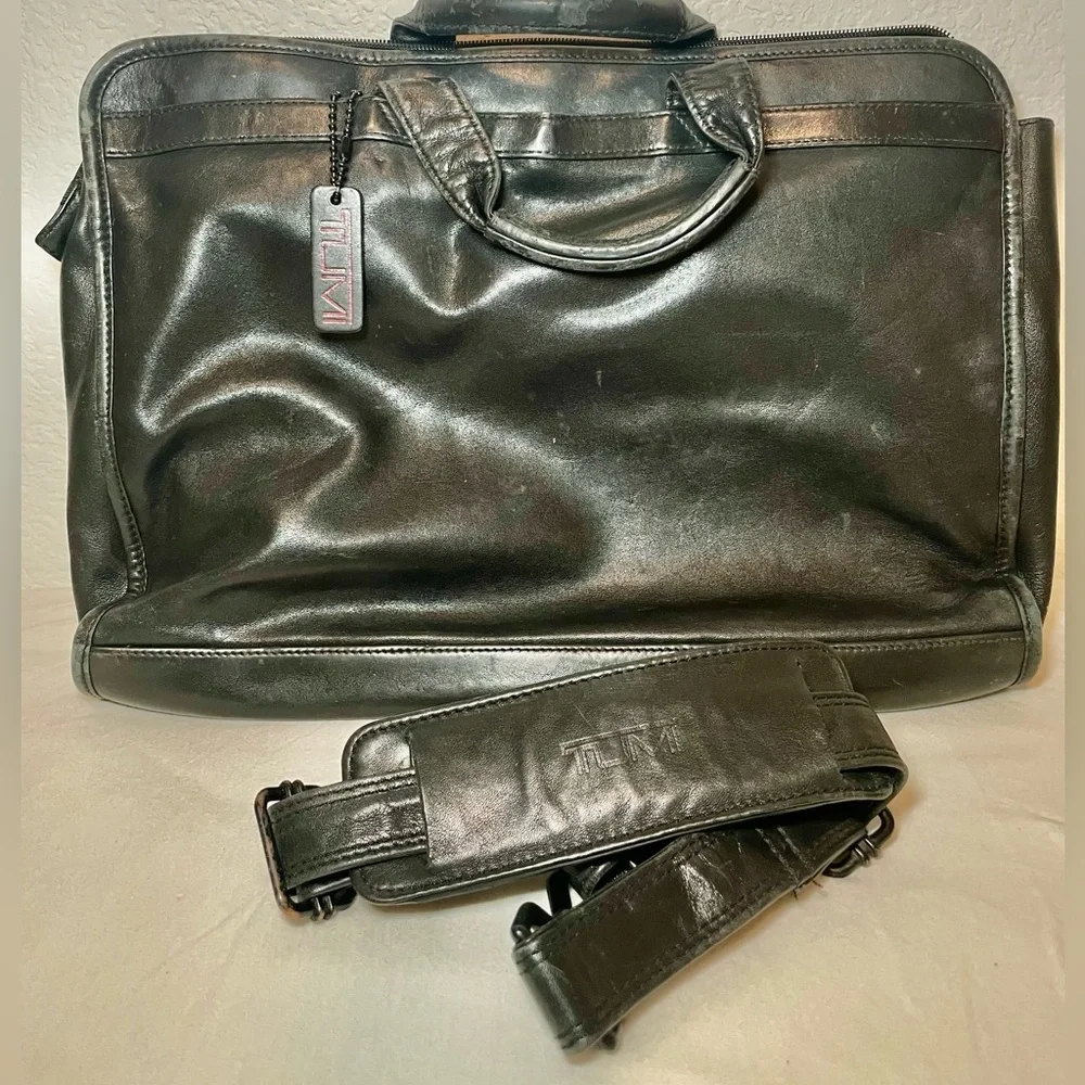 Tumi sleek stylish