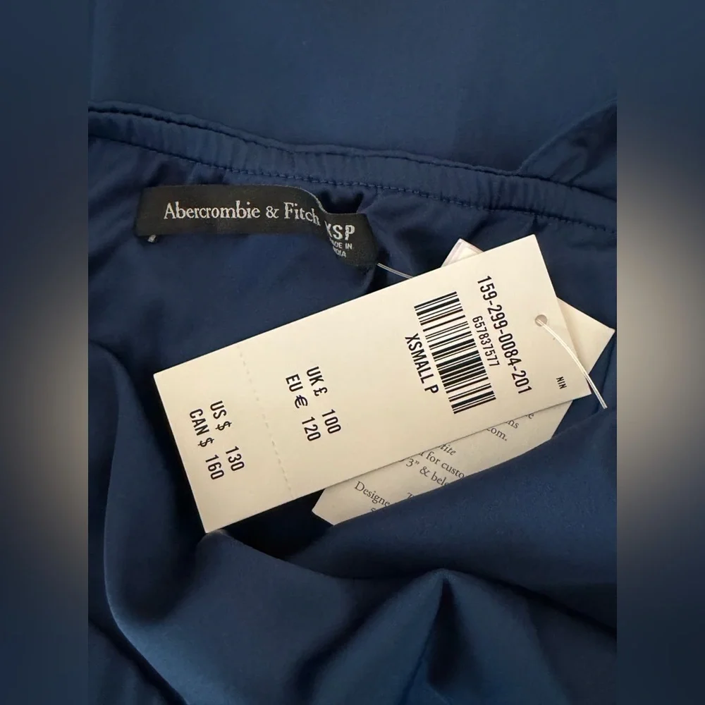 Abercrombie & Fitch chic navy