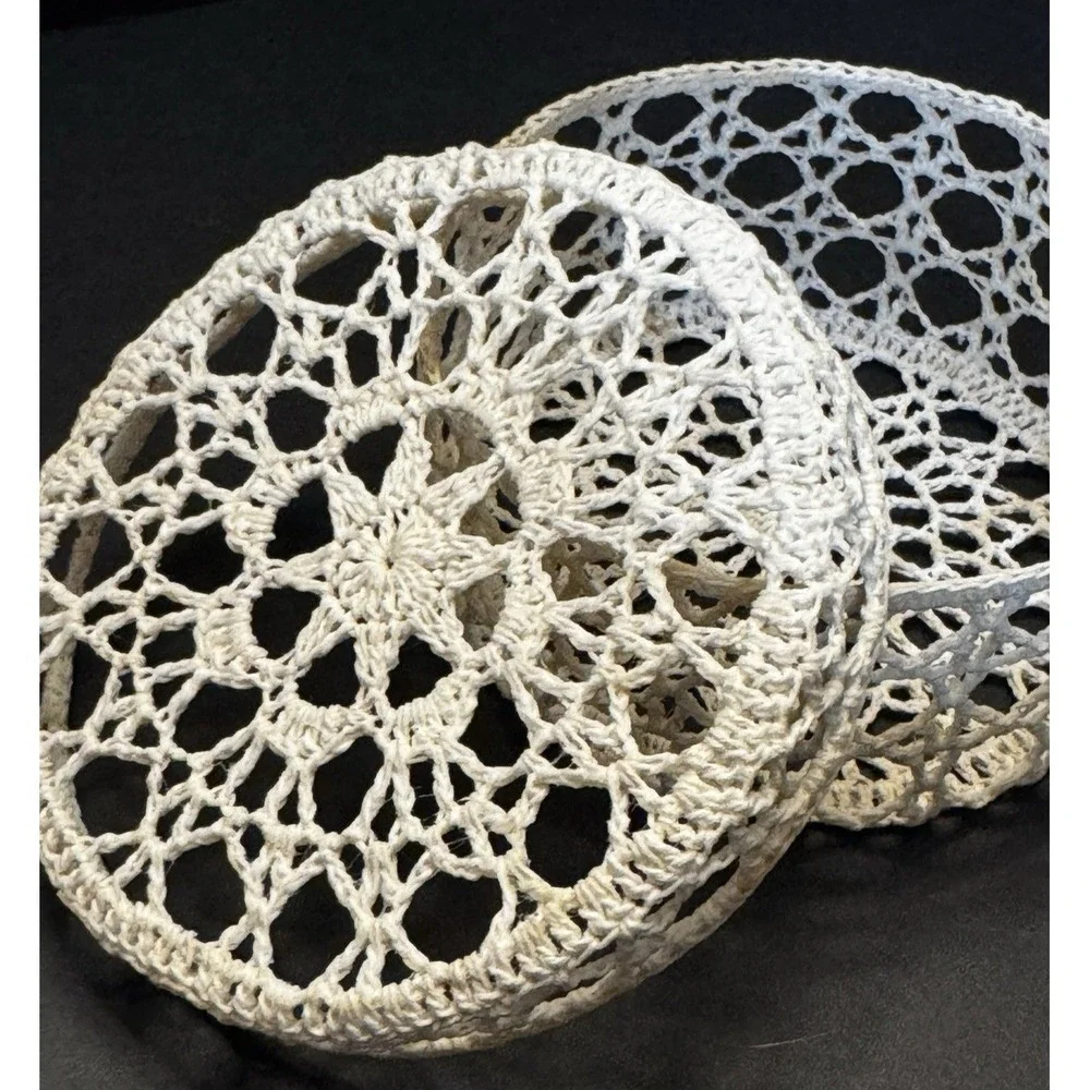 The Unbranded Brand vintage crocheted