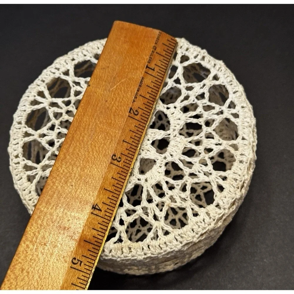The Unbranded Brand vintage crocheted