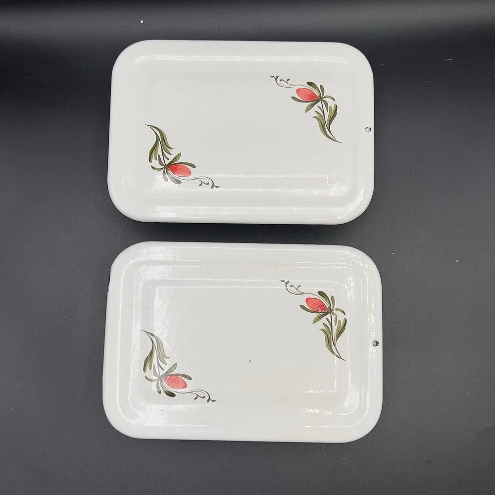 The Unbranded Brand vtg white