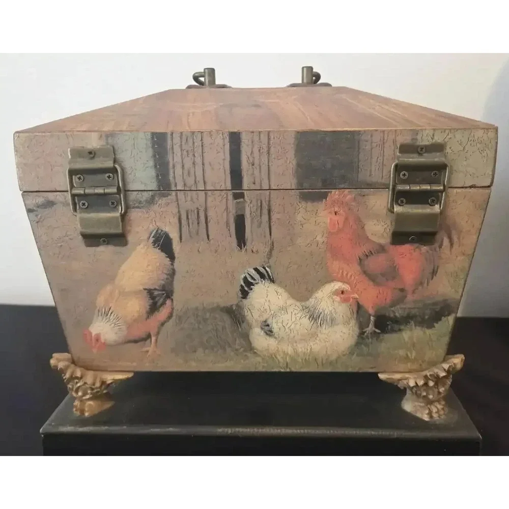 N/A rooster décor