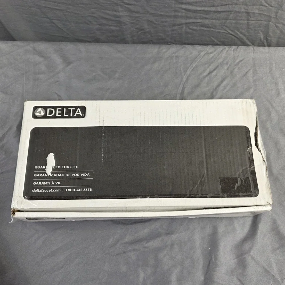 Delta Arvo 1-Handle Single-Hole Bathroom Faucet Chrome 15840LF New Open Box