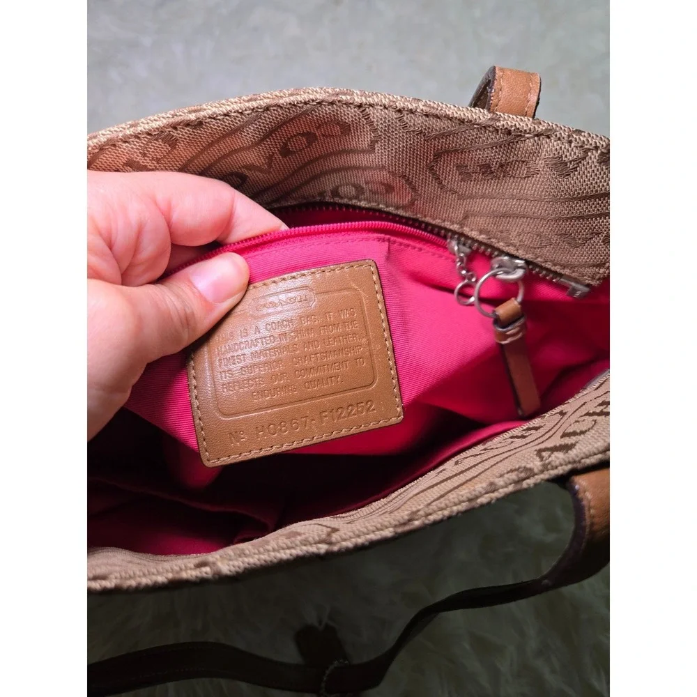 Coach Gallery Optic Print Pink Stripe Tote Bag Purse Handbag