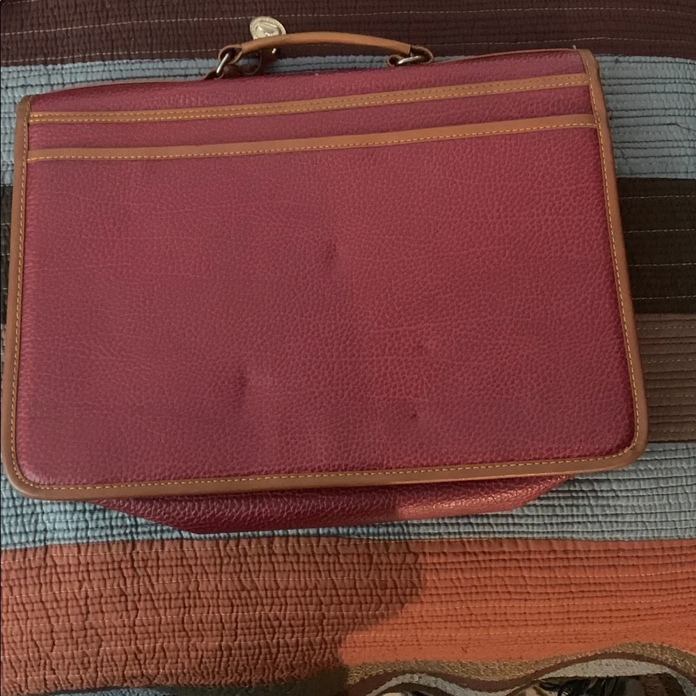 Dooney & Bourke elevate your
