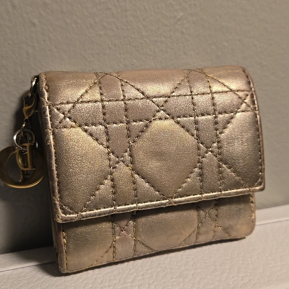 Dior chic wallet