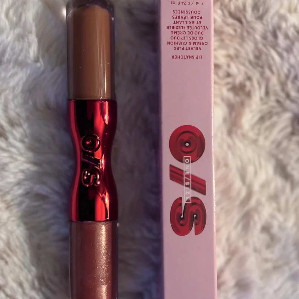 ONE/SIZE lip hero