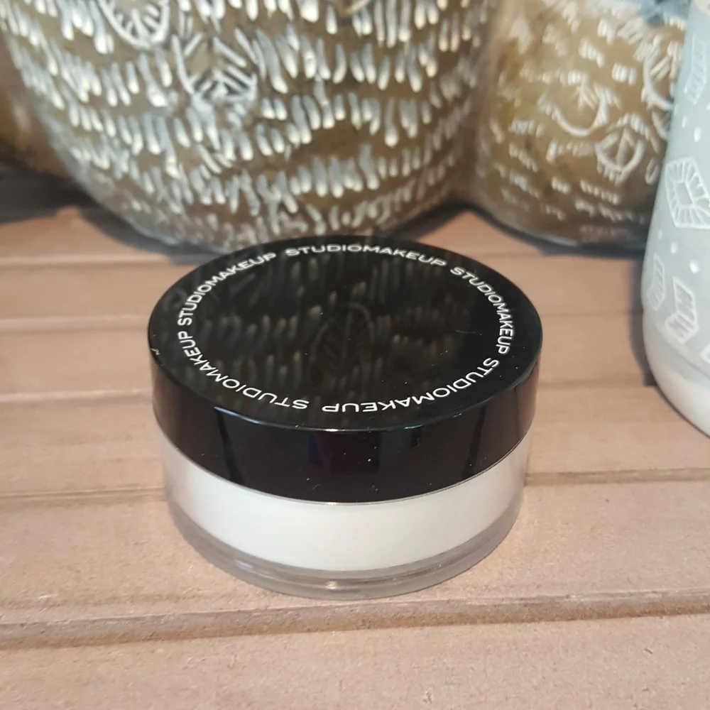 Studiomakeup HD Finishing Powder