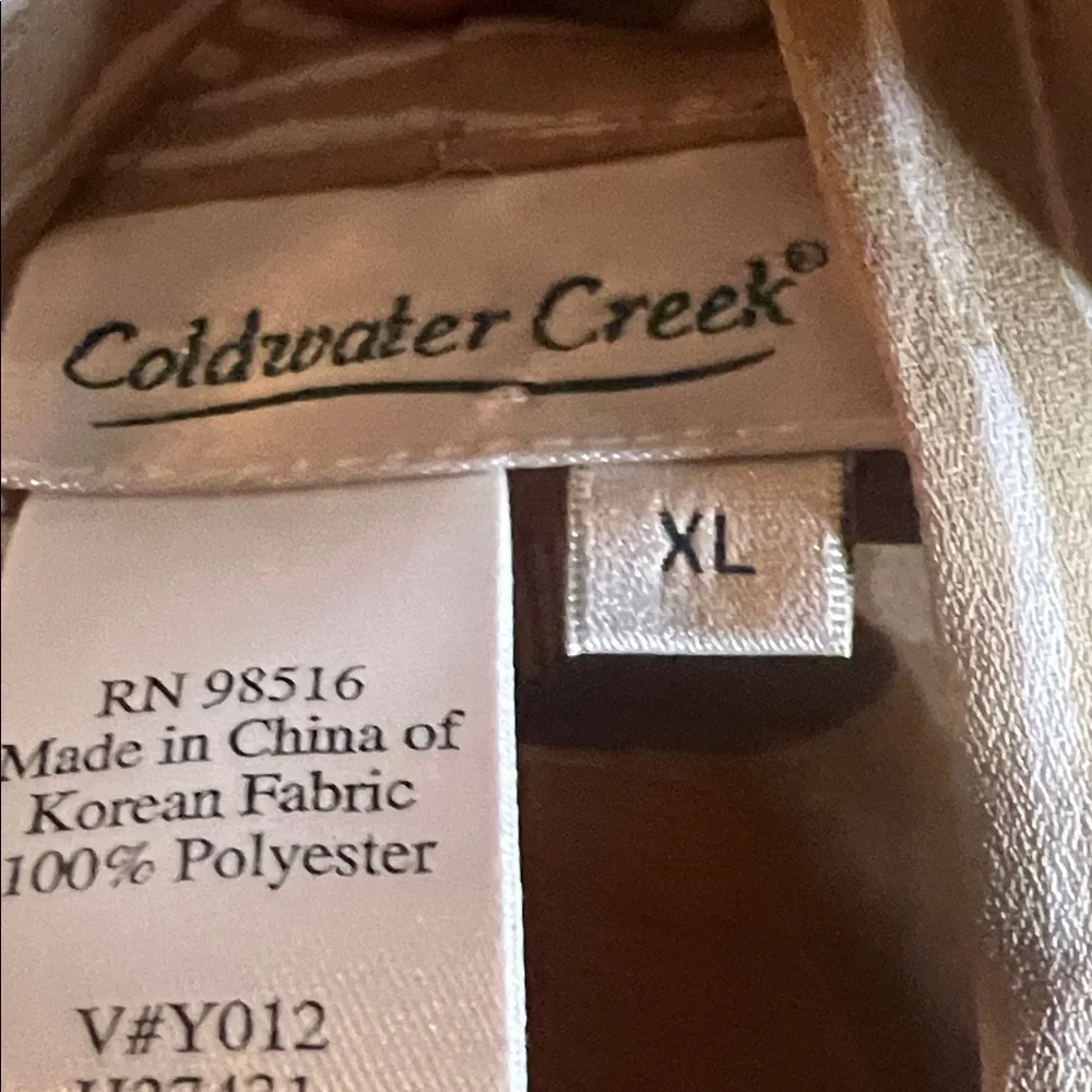 Coldwater Creek charm adding decor