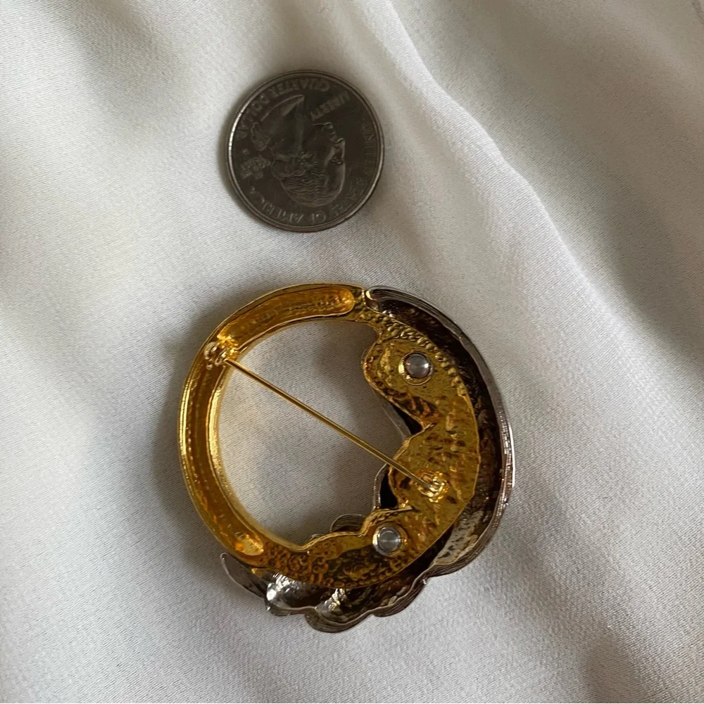 Vintage Two‑Tone Circle Brooch | Gold & Silver Textured Pin