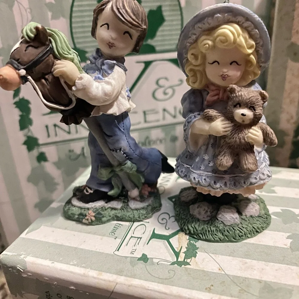 Chapter three : yate’s antique shop