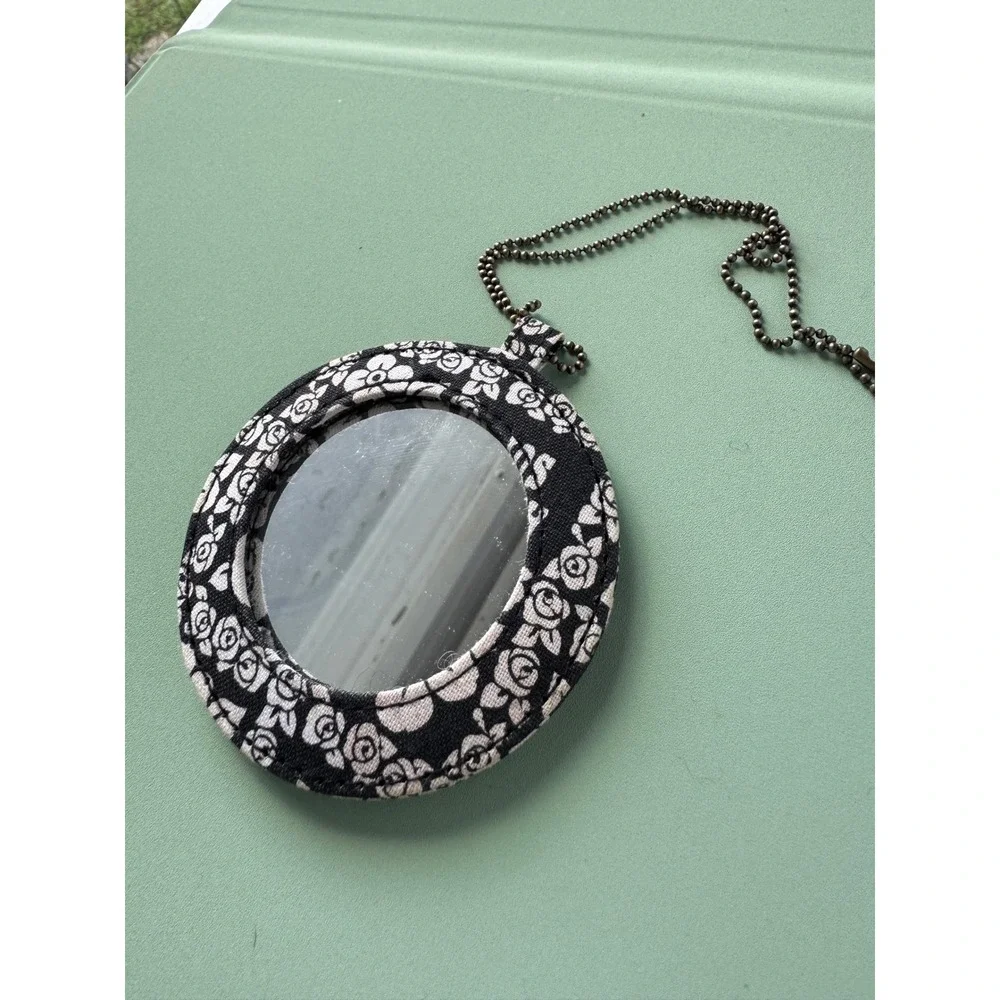 Anna Sui mirror portable