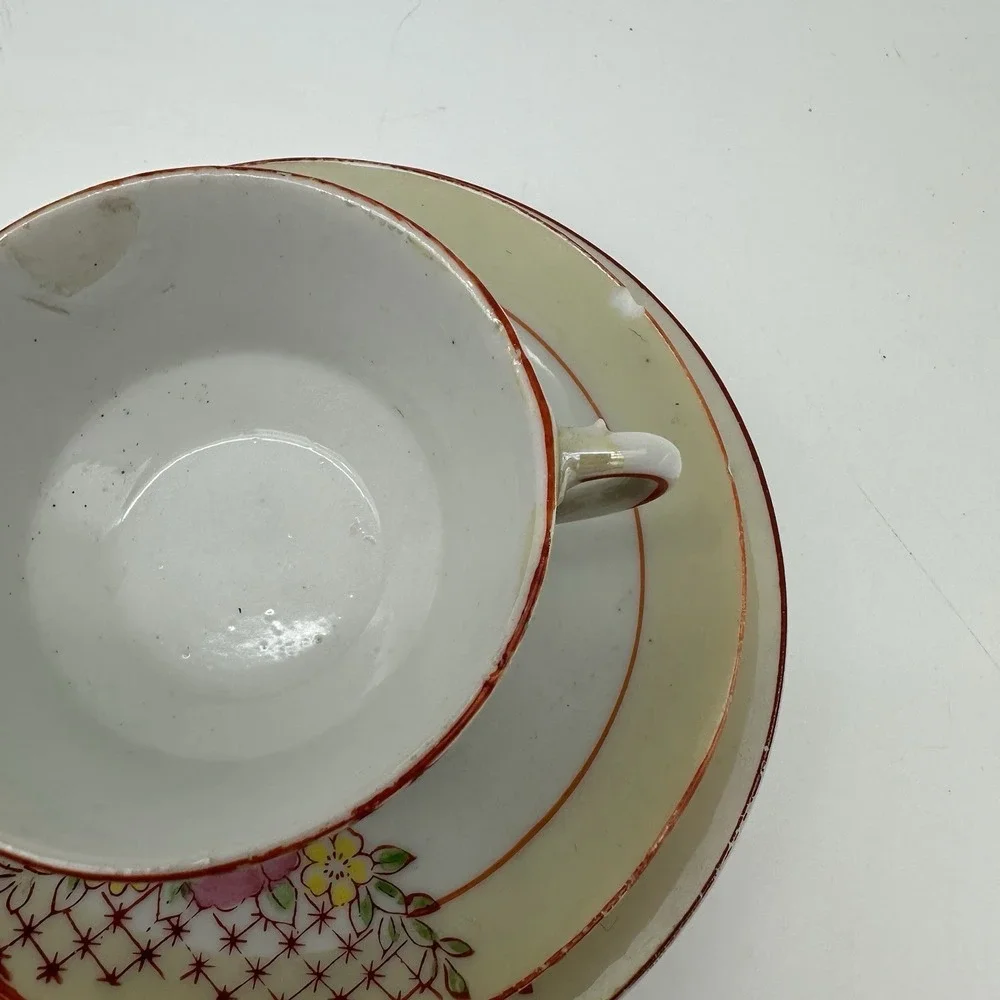 The Unbranded Brand vintage china