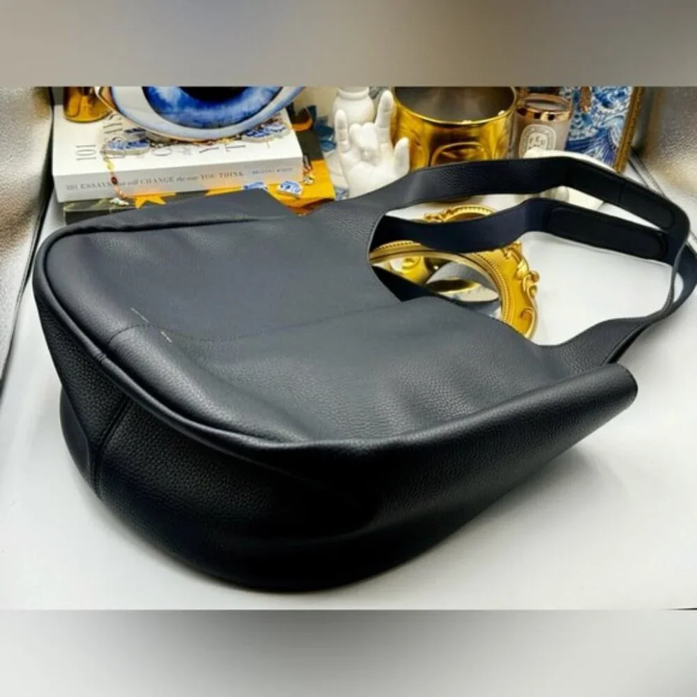 🆕 OROTON 🧿 NWOT Emilia Tote Bag, Navy Blue Leather