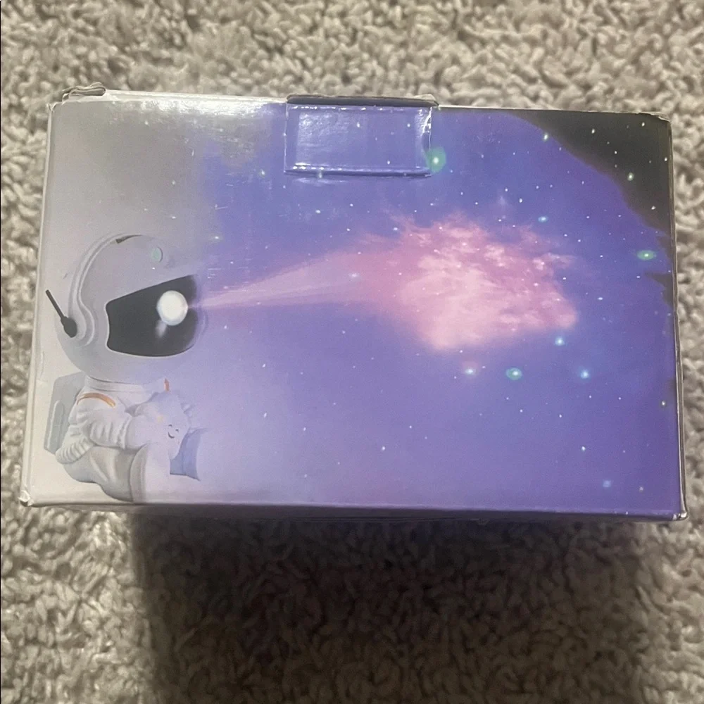 Astronaut-Themed VR Headset - Black