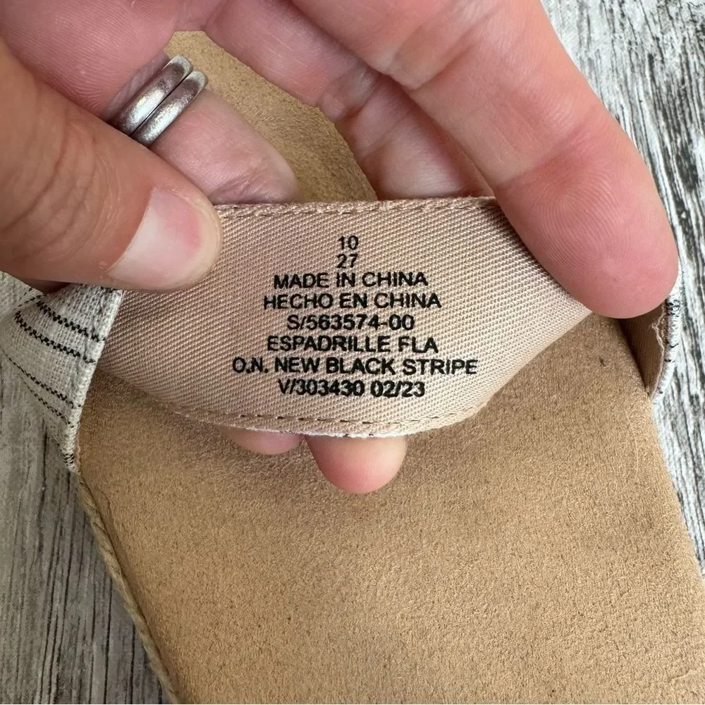 Old Navy step into