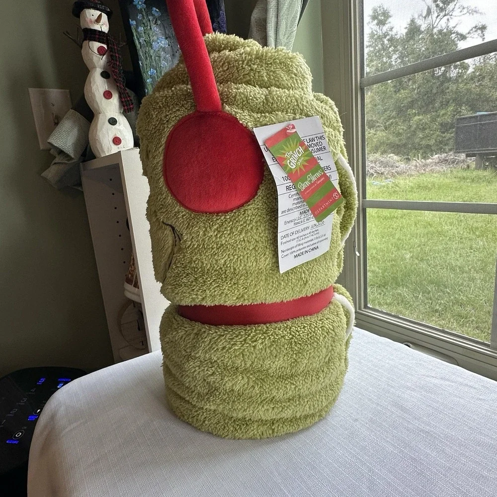NWT Dr. Seuss The Grinch Holiday Snow Throw Blanket Dept 56 - 60x45