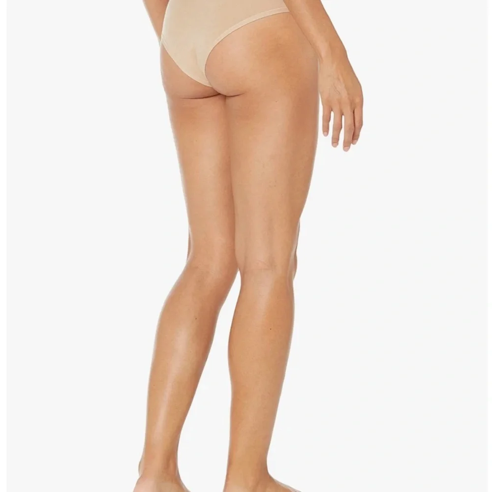 Hanky Panky Play Stretch Natural Rise Thong M/L Chai NWT