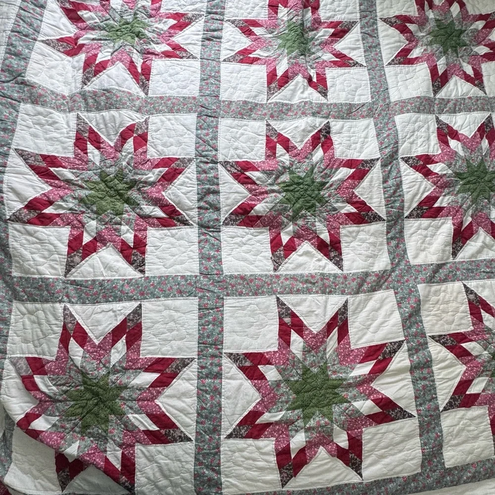 Quilt Patchwork Lone Star Red Green Pink Diamond Border Cottage Vintage Handmade