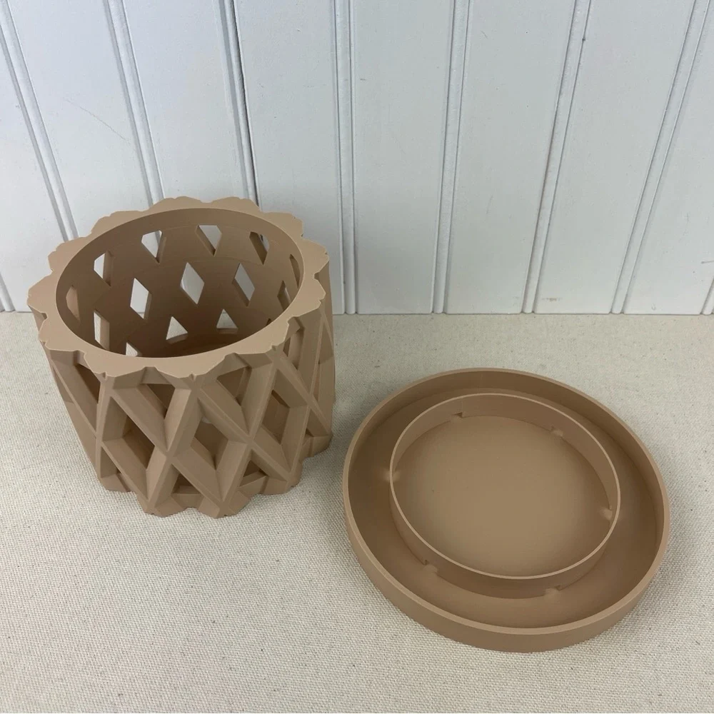 Hand Crafted are plant printed