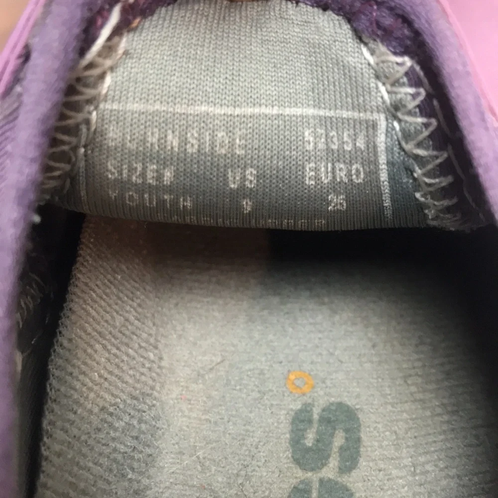 Bogs size shoes