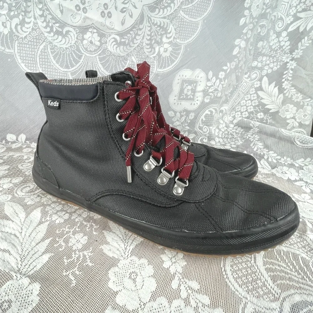 Keds Women's Black Lace Up High Top Leather‎ Winter Boots Burgundy Laces Size 10