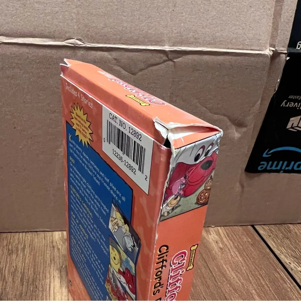 Scholastic Clifford VHS Set