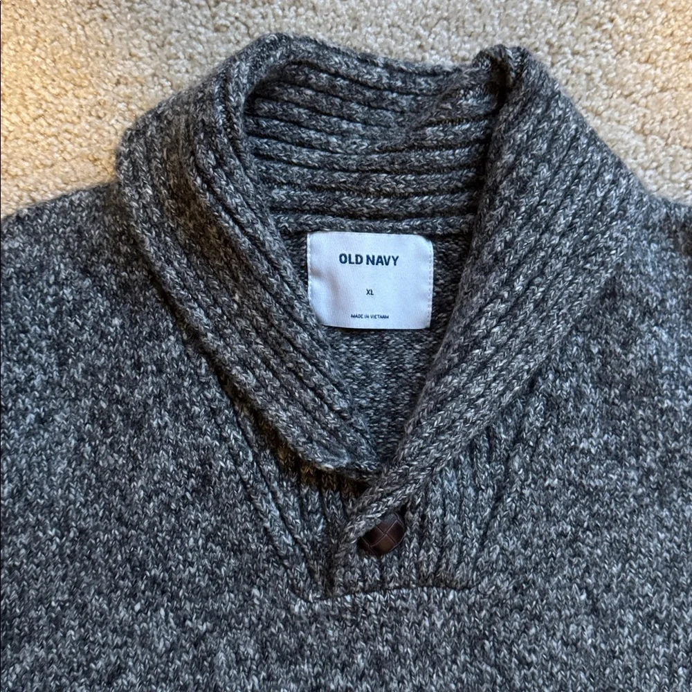 NWOT Old Navy men’s shawl collar sweater - grey/black. Size XL