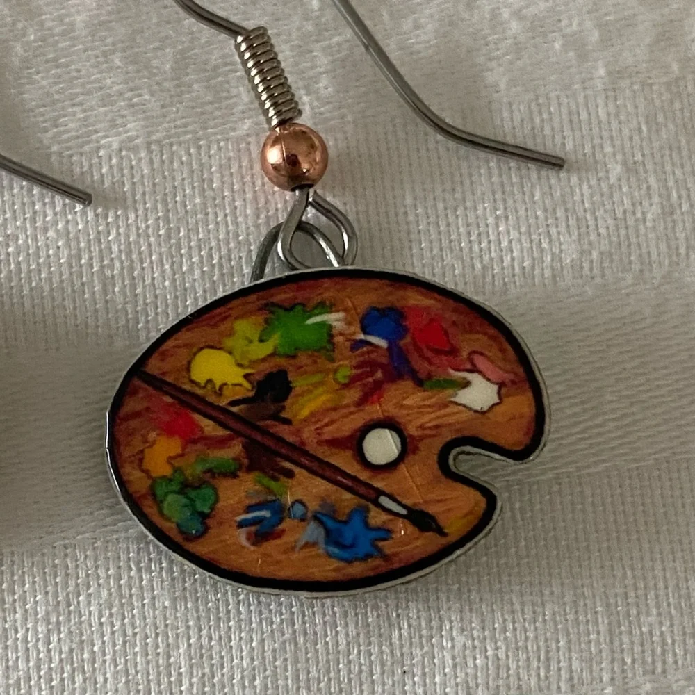 Handmade pretty artist