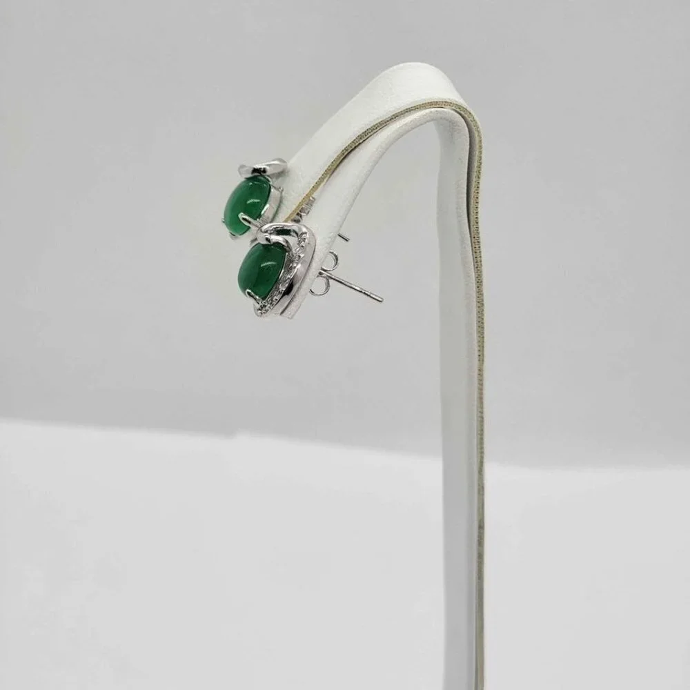 NEW Round Jade earrings