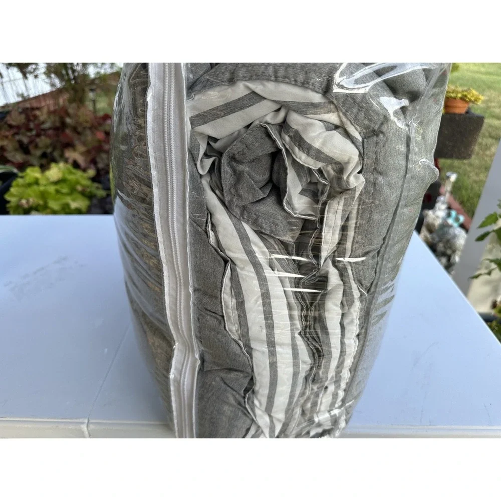 ⚡️New Madison Park Hayden Reversible Yarn Dyed Down Alt Comforter Set Full/Queen