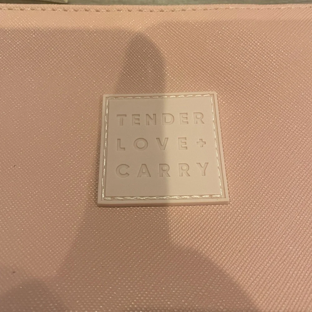 Tender Love + Carry keep your