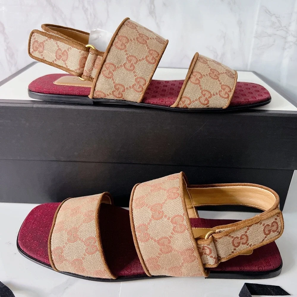 Gucci gg logo