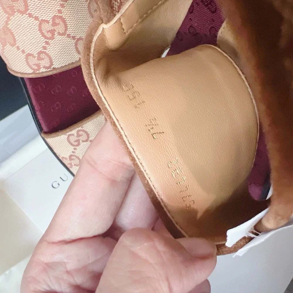 Gucci gg logo