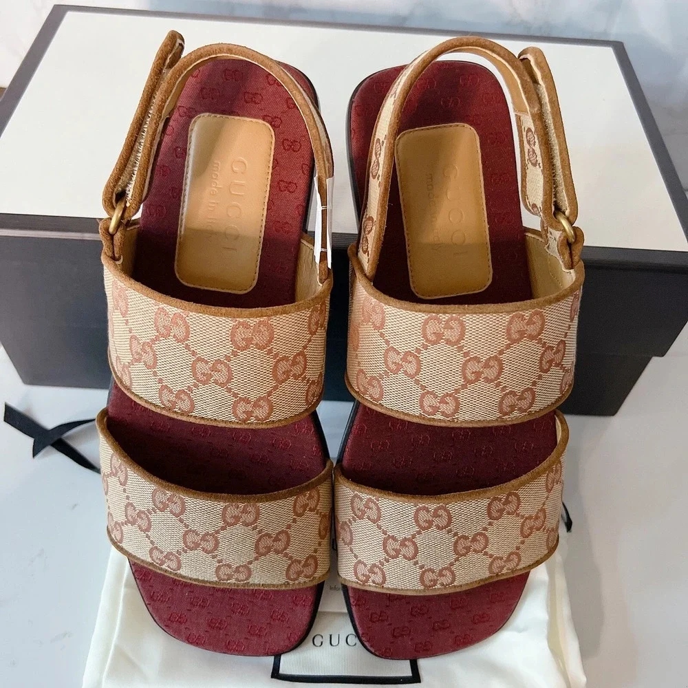 Gucci gg logo