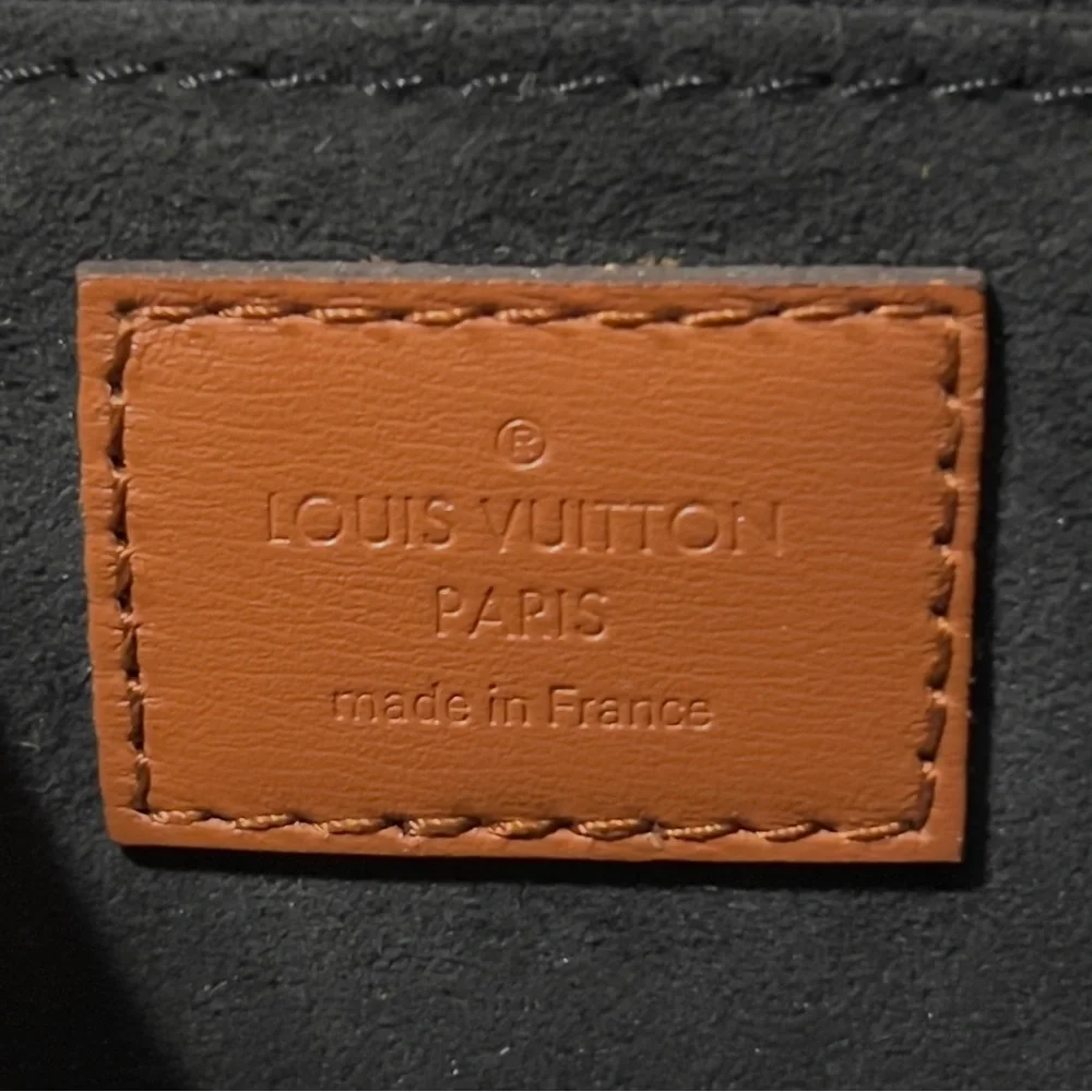 Louis Vuitton authentic or