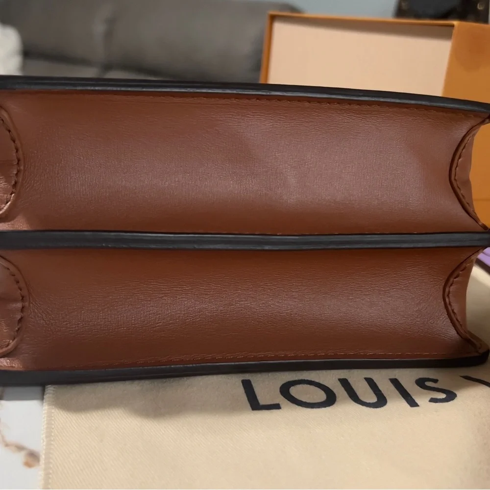 Louis Vuitton authentic or