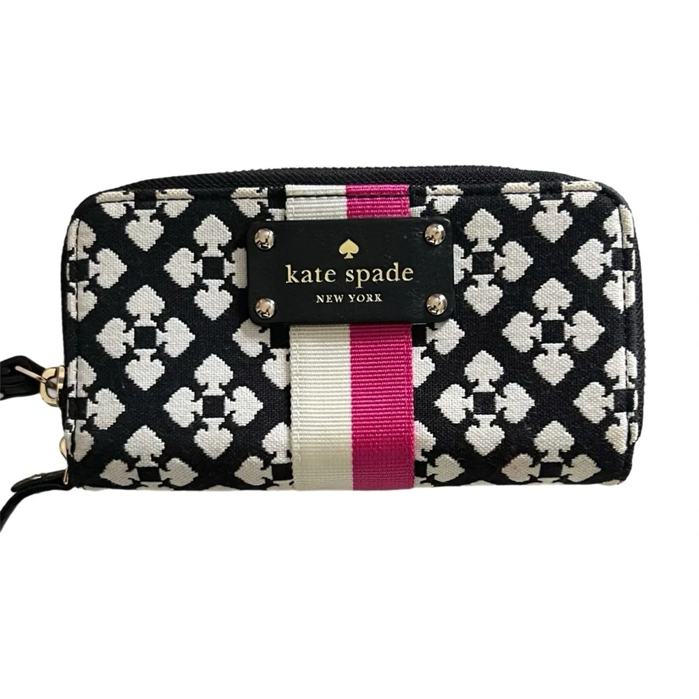 Kate Spade Wristlet Wallet Very Cute