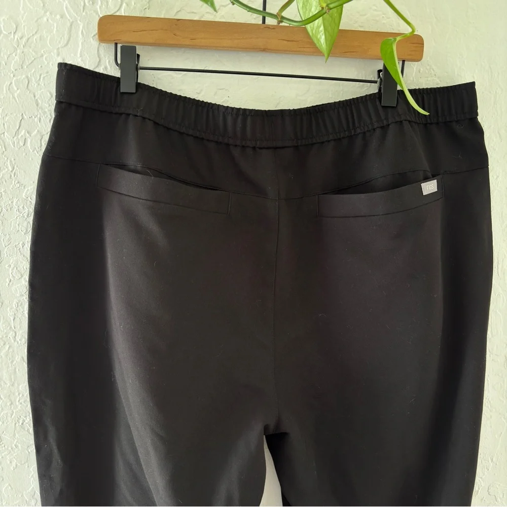 Figs nwt men’s