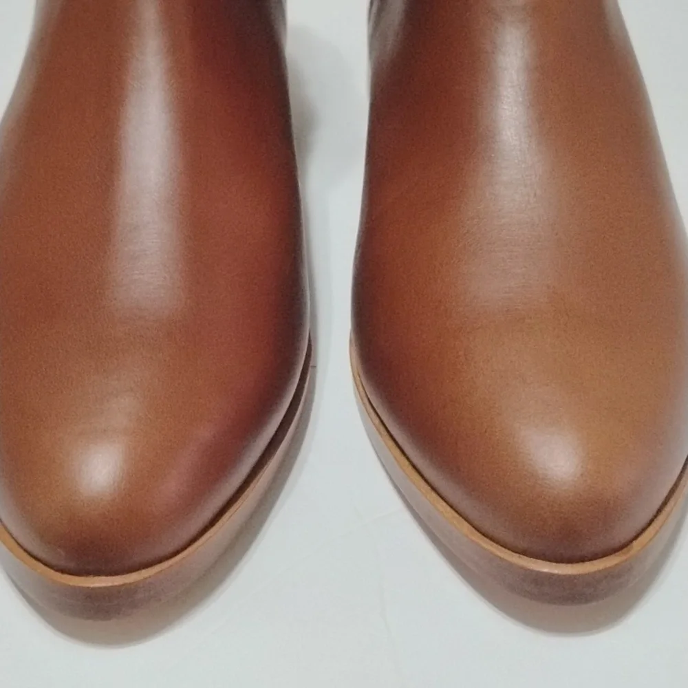 Nisolo Eva Day Chelsea Boots